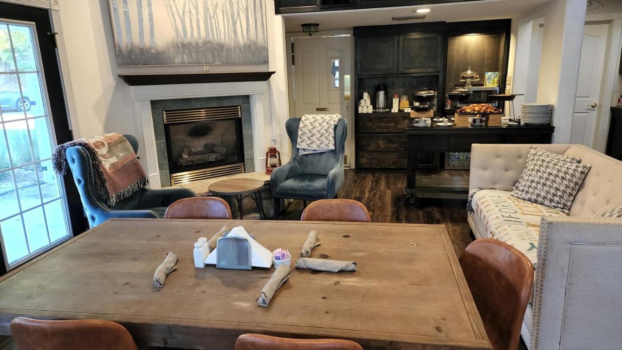 Hounds Tooth Inn Oakhurst Dış mekan fotoğraf