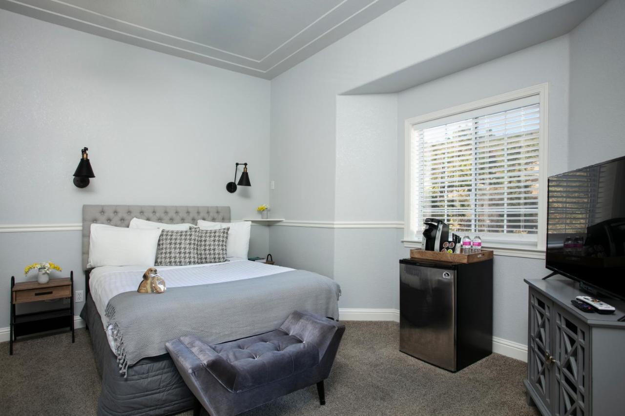 Hounds Tooth Inn Oakhurst Dış mekan fotoğraf